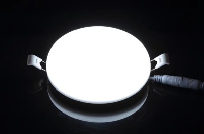 9W Randlos Rahmenlos Randlos Rund Einbau LED Decken Panel Zuschnitt 50-75mm
