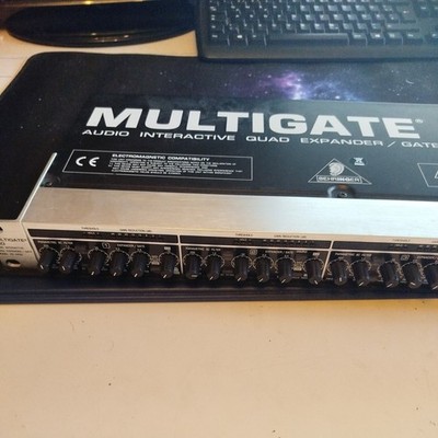 Behringer MultiGate Pro XR4400 4-Kanal-Expander Gate der Referenzklasse