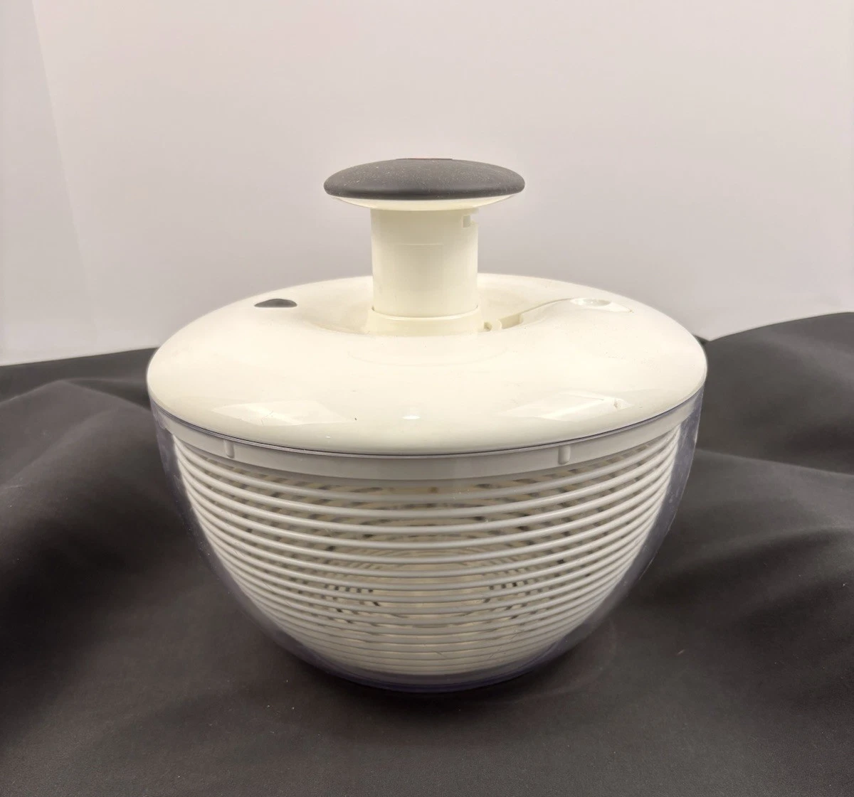 Oxo Clear Salad Spinner With Pump Lid & Basket 10" x 6" Herbs & Small batch
Opens in a new window or