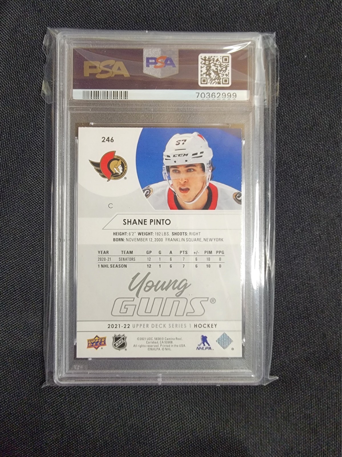 🔥Shane Pinto🔥 2021-22 Upper Deck Young Guns #246 RC PSA 9💎MINT💎Rookie  view 2