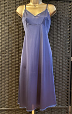 Vintage VANITY FAIR FULL SLIP Size 38 TT Medium BLUE Nylon SLEEK Office Siren