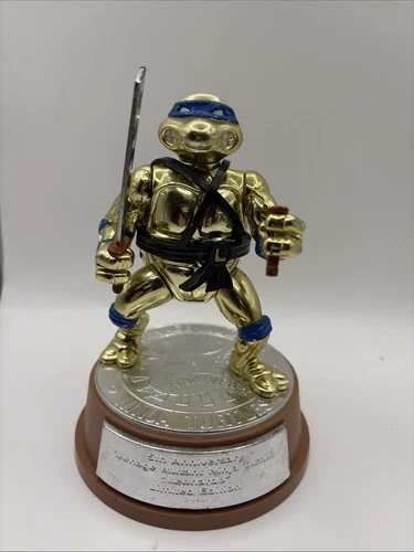 Vintage TMNT Action Figure Leonardo 5th Anniversary Collectible Trophy Toy