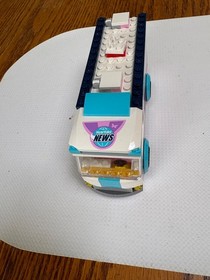 Lego Friends  Heartlake News Van & Sunshine Harvest Tractor and Cart Incomplete
