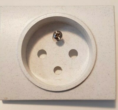 Prise sagane legrand d'occasion - Bricolage