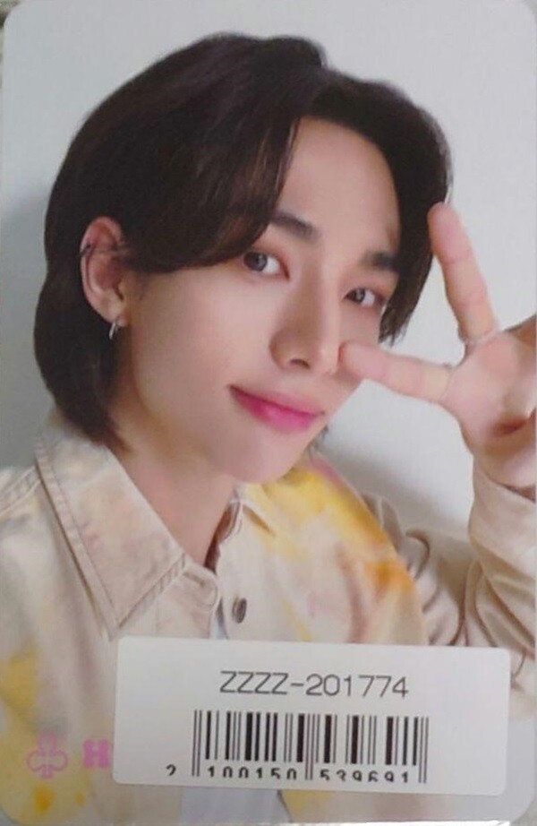 STRAY KIDS JAPAN SEASON'S GREETINGS 2024 Air-ful PHOTO CARD 4-cut