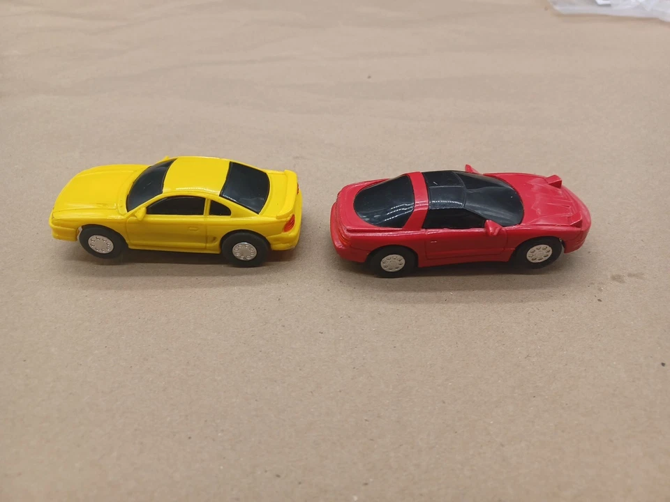 Pair Of 1/43 ARTIN Red Chevy Camaro Yellow Mustang Slot Cars Tested Works Foto 3 de 4