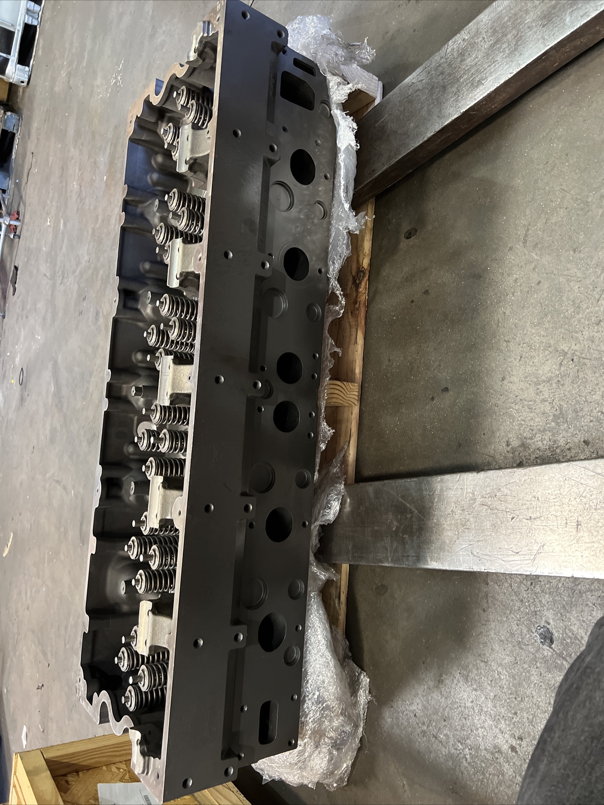 Cummins ISX 15 Cylinder Head Assembly 3688754 OEM Pn 5708760 Reman  