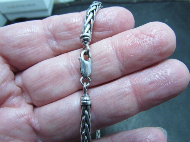 Foto 12 di 15