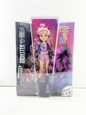 Monster High Clawdeen Wolf G3 Reboot Doll & Pet Cat Cresent New!