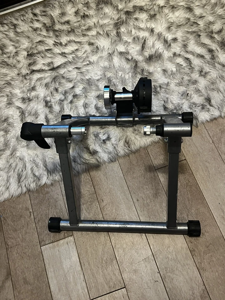 Bike Lane Premium Trainer Bicycle Indoor Trainer Exercise Ride All Year Silver - Image 2 of 4