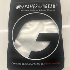 Telaio e telaio Pinarello F reggisella garmin varia radar e attacco luce 