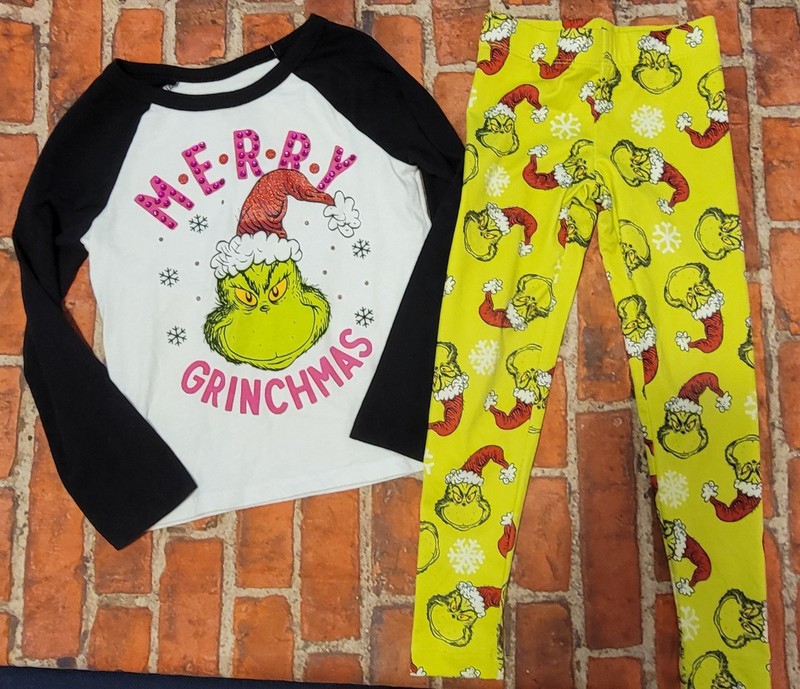 Grinch Girls Christmas Set Sz 4/5 4 5 Shirt & Leggings