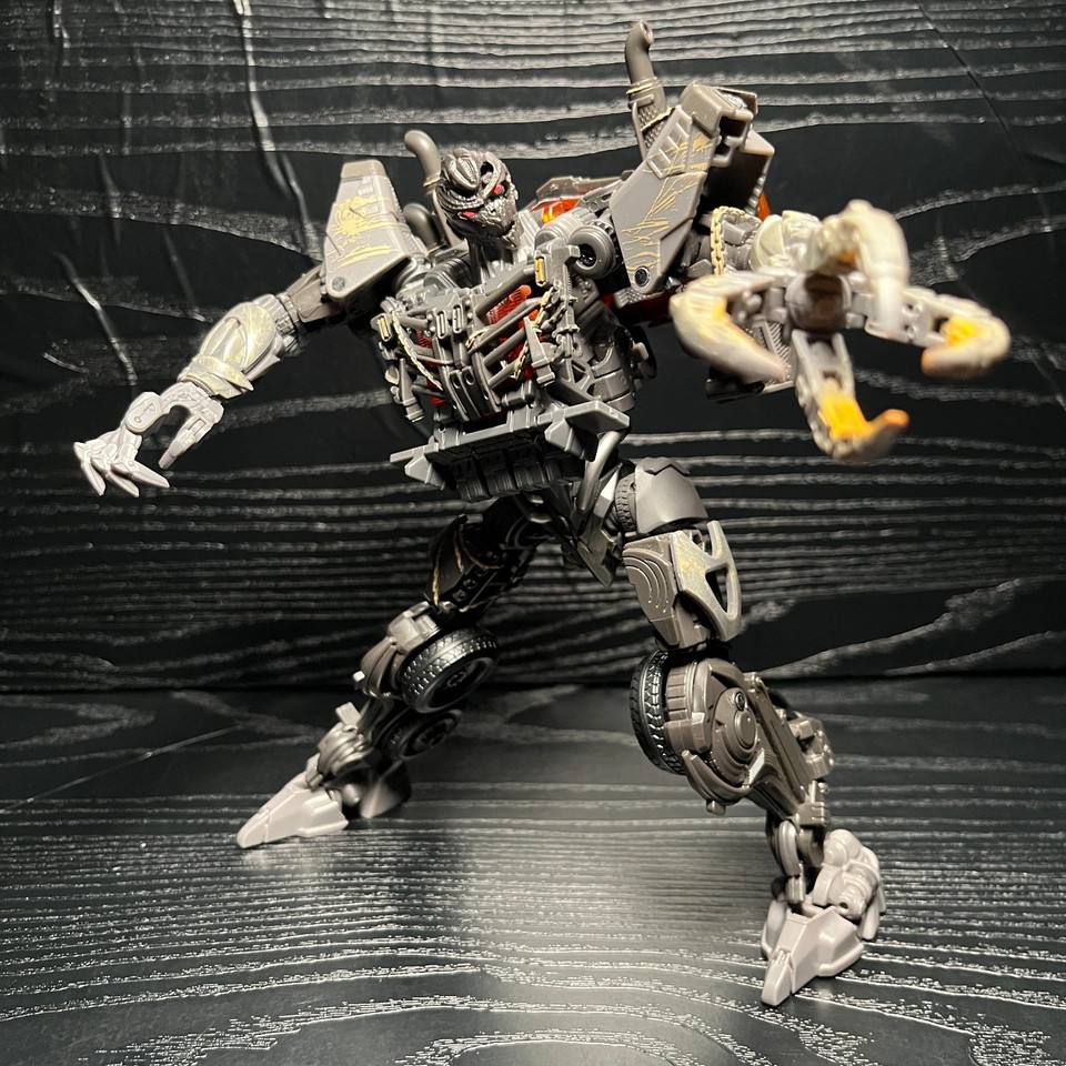 Transformers - ROTB: Studio Series - Scourge (Leader Class, 2023, SS ...