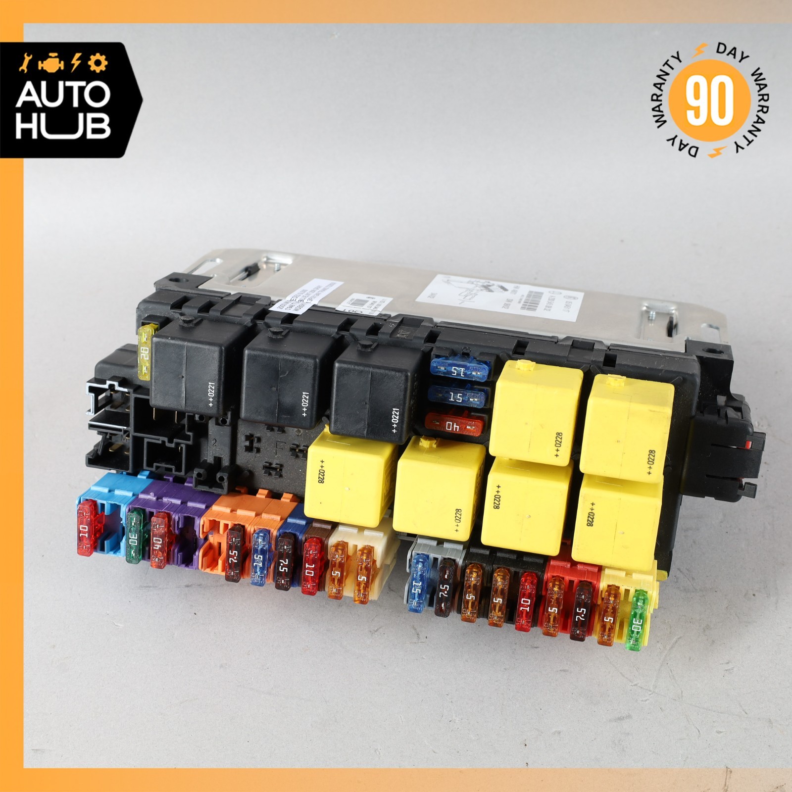 03-12 Mercedes R230 SL500 SL55 AMG Front Left SAM Fuse Box Control Module OEM