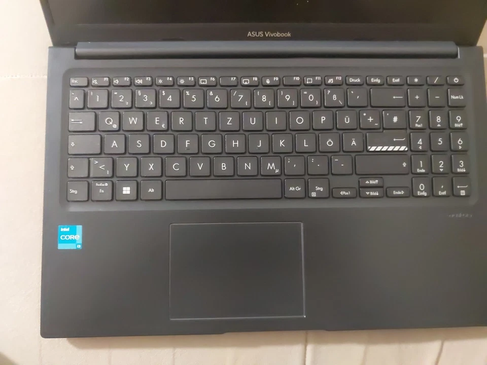 ASUS VivoBook 15 X1504ZA İ3 8GB 512GB SSD - Bild 3 von 4