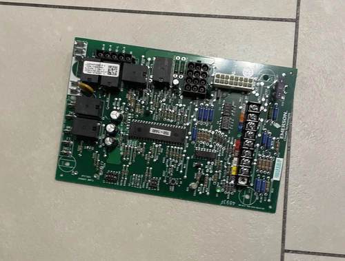 Goodman Amana PCBBF107S Furnace Control Circuit Board 50V51-290-01