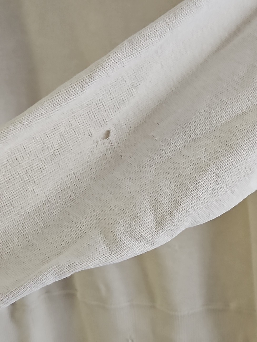 True Vtg 60s Thrashed Sweatshirt Blank White USA Crew Neck Distressed