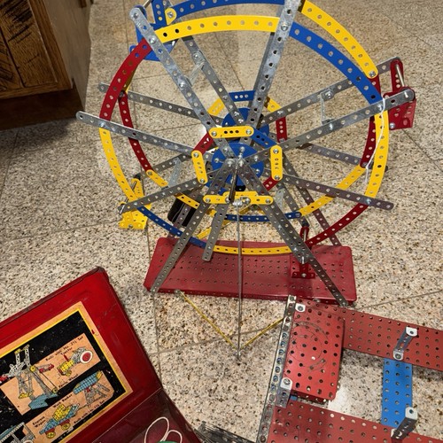 Vtg Gilbert Erector Set HUGE LOT, 8 1/2 + 6 1/2 Tons Of Parts 1950-60 +Manual ++ - Picture 11 of 24