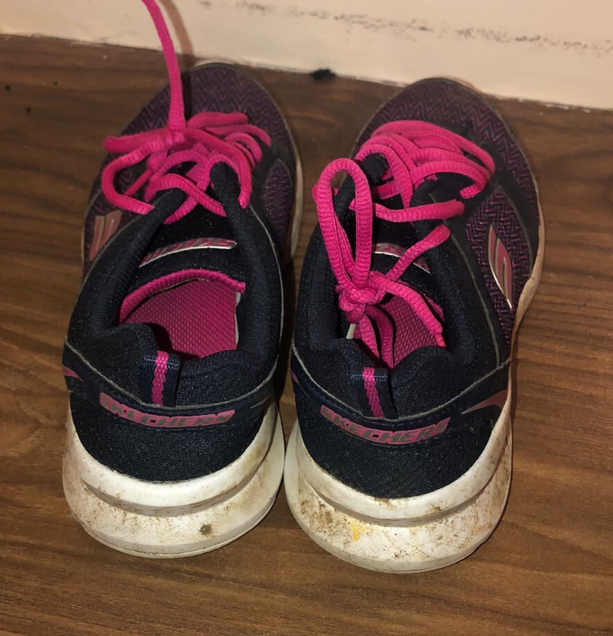 Skechers Navy Pink Mesh UK 2 Girls Trainers Shoes Sports Summer Good