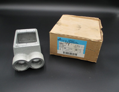 QTY 1 CROUSE HINDS FDD3 SINGLE GANG FD BOX WITH TWO 1'' HUBS  *SAME DAY SHIP*