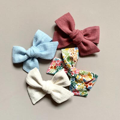 Mini (8 cm) handgebundene Haarschleife - Liberty, Baumwolle, Leinen