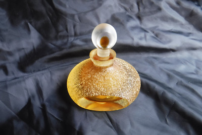 VINTAGE/ANTIQUE BLOWN CUT ART GLASS PERFUME BOTTLE W/ STOPPER
