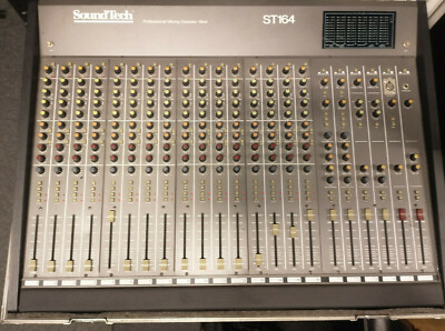 SoundTech ST164 Professional Mixing Console/ 16x4 mit Flight Case, High Quality!