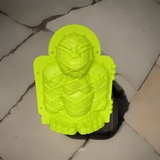 L.L. Bean Lime Green Large Yeti Abominable Snow Man Sand,Snow IceMold 18in W Box