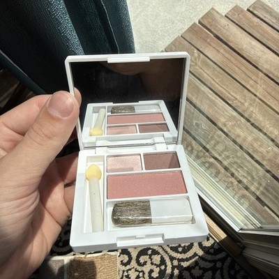 Clinique Palette - shadow duo. Blush and eye shadow 
