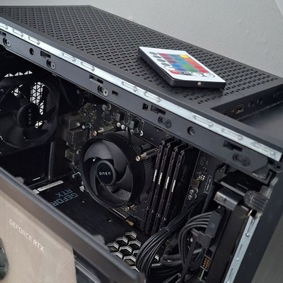 HP OMEN 25L Desktop-Tower Intel Core i7 RTX 3060 Ti 16 GB Windows 10
