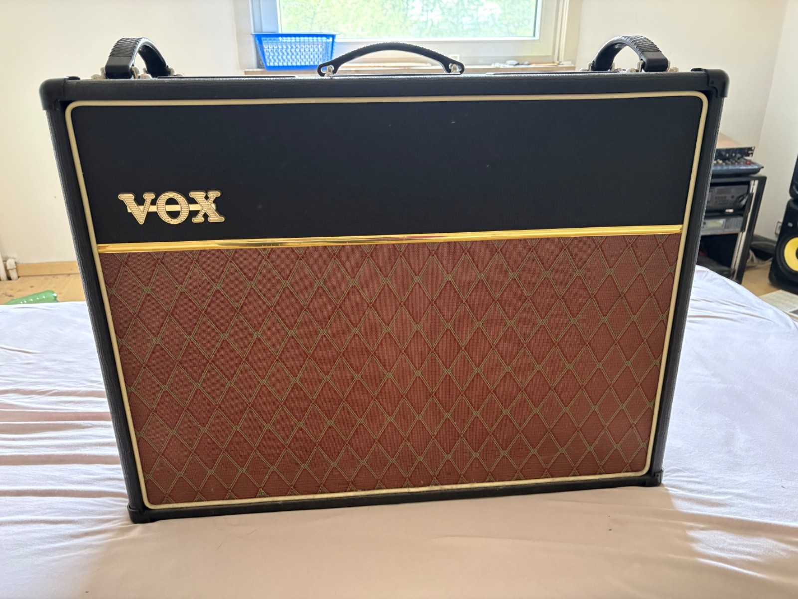 Vox AC 30 Gitarrenverstärker mit Blue Bulldog Speakern