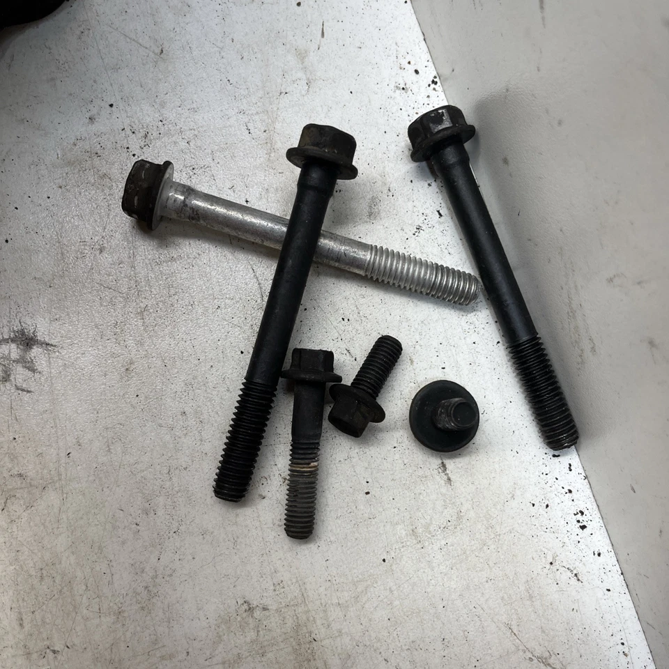 Soporte alternador Chevrolet ASTRO GMC SAFARI Chevy VAN 4.3 5.0 5.7 10239690 Foto 3 de 4