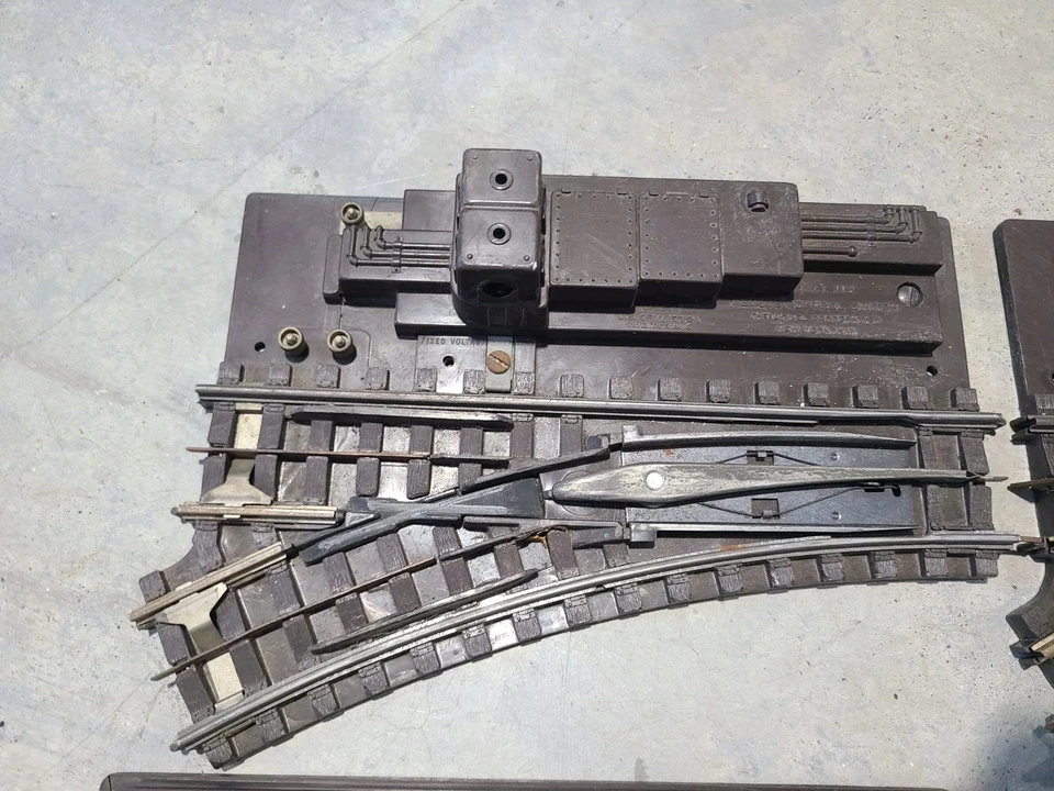 Vintage Lionel 112 LH & RH Super O Train Remote Control Switches Set Of 4 Pieces - Image 2 of 4