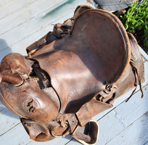 Vintage Leather Western Saddle - Restoration Project or Display - Old Cowboy Tac - Picture 14 of 20