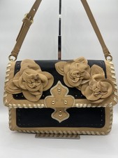 Frosting By Mary Norton Beige/black Leather Appliqué Flower Shoulder Bag Handbag