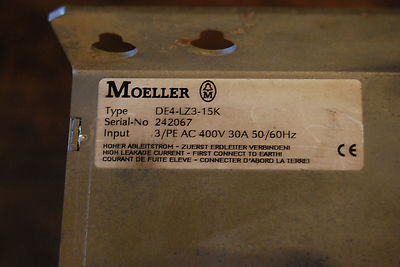 MOELLER  Type DE4-LZ3-15K Serien nr. 242067 Input 3/PE AC 400 V 30 A 50/60 Hz  