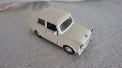 Sunstar Trabant SS 4725 Rückzugmotor 1:43 DDR 1989 K001-229