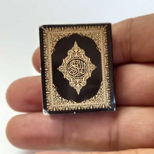 Book Vintage Miniature Koran Library Prayer Mini Islamic Gift Small Koran 3.9 cm - Picture 4 of 18