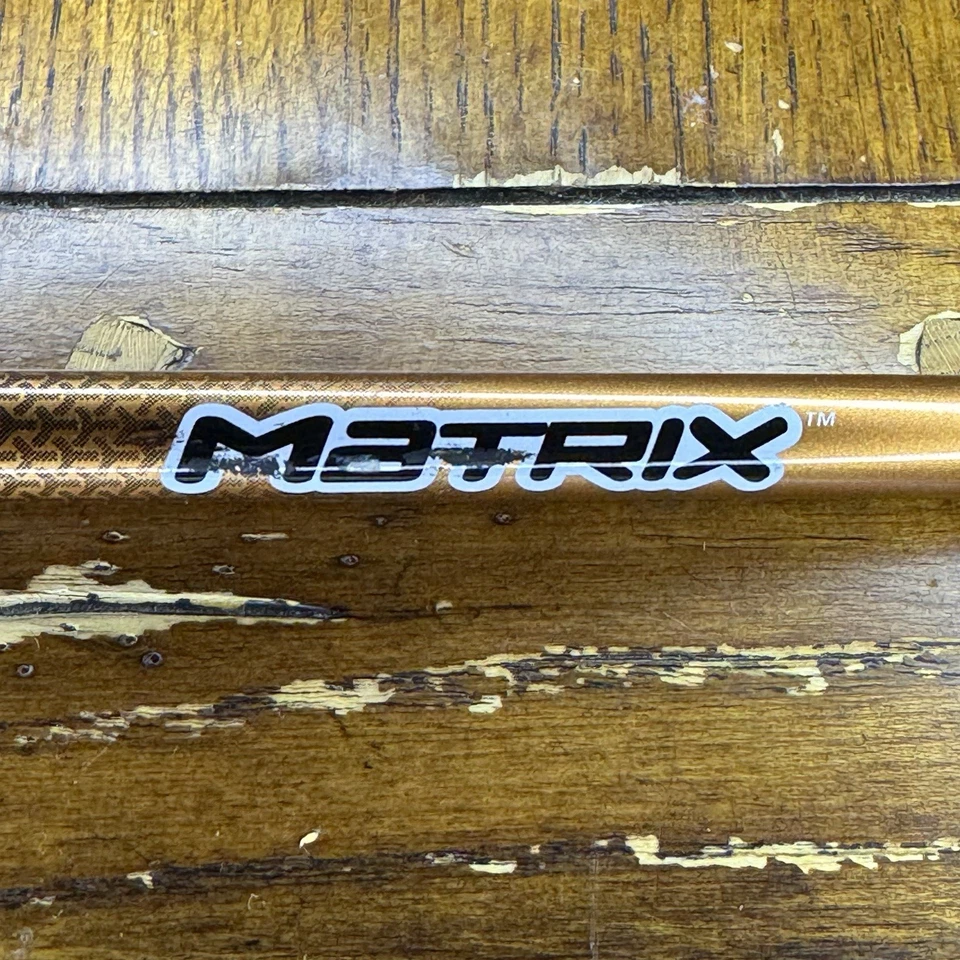 Wilson  Titanium Matrix RH Driver Golf Club Original Grip - Image 4 of 4