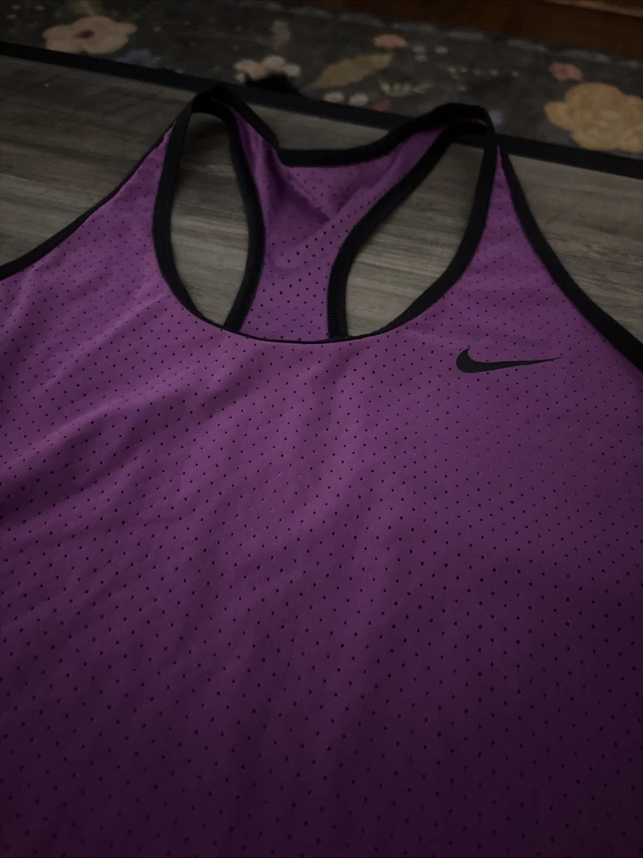 Camiseta sin mangas NIKE DRI-FIT talla L púrpura malla cuello redondo atlética corredor espalda Foto 2 de 4