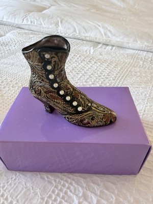 Raine Willitts Miniature Shoe