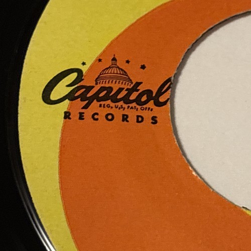 The Outsiders Time Won’t Let Me/Was It Really Real Capitol Records 45 RPM - Foto 4 di 6