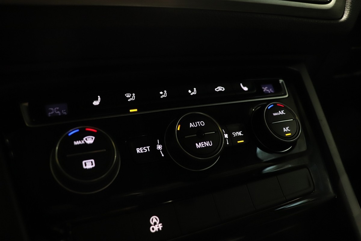 VW Touran 2,0 TDi 150 Comfortline DSG 7prs