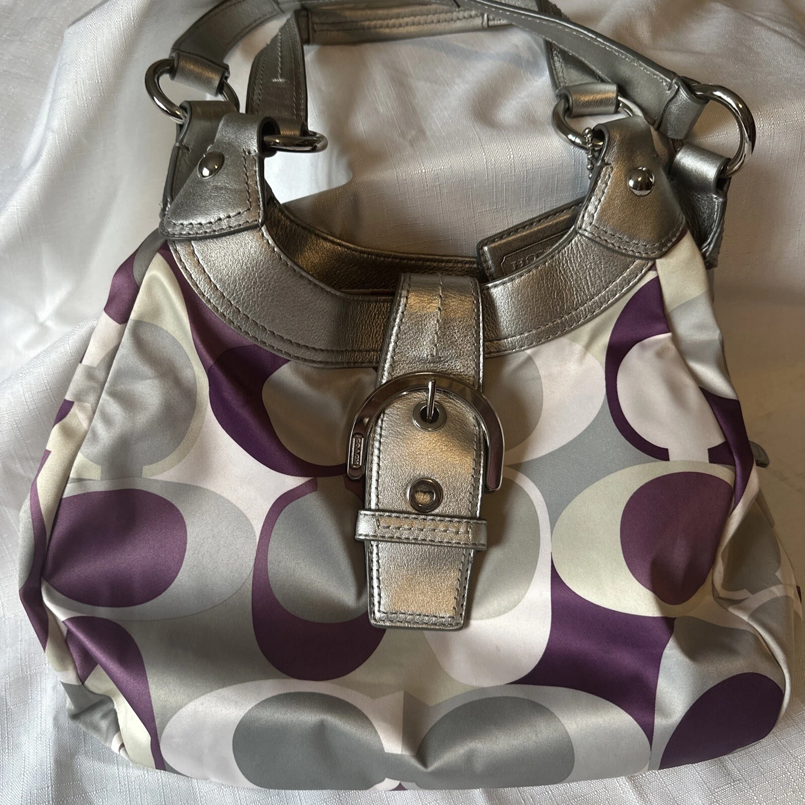 Sac bandoulière imprimé écharpe Coach Y2K Soho hobo argent violet métallisé F17406 COA