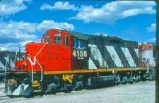 CNR 4106 GP-9, Saskatoon, SK, 07/84; Kodachrome Original
