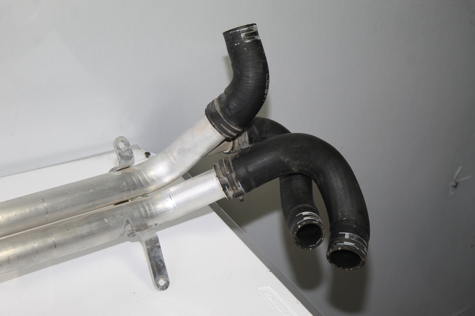 2012 AUDI R8 V10 LONG FACTORY OEM WATER TUBE PIPE HOSE STOCK 420-121-050-B GT