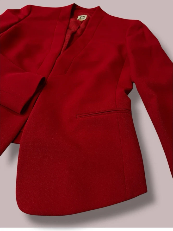 Orig. CHAQUETA BLAZER ANNE KLEIN ROJA DELANTERA ABIERTA TALLA 4 $139 Foto 2 de 4