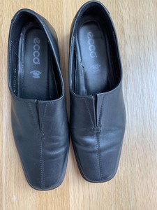 used ecco shoes