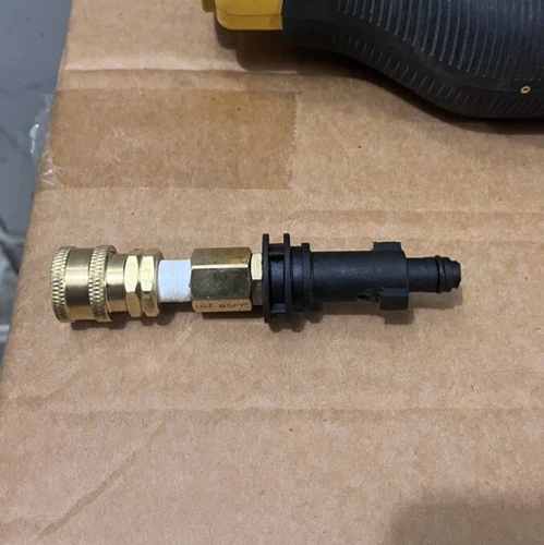 DEWALT 20V MAX 550 PSI Cold Water Pressure Washer Tool only DCPW550B