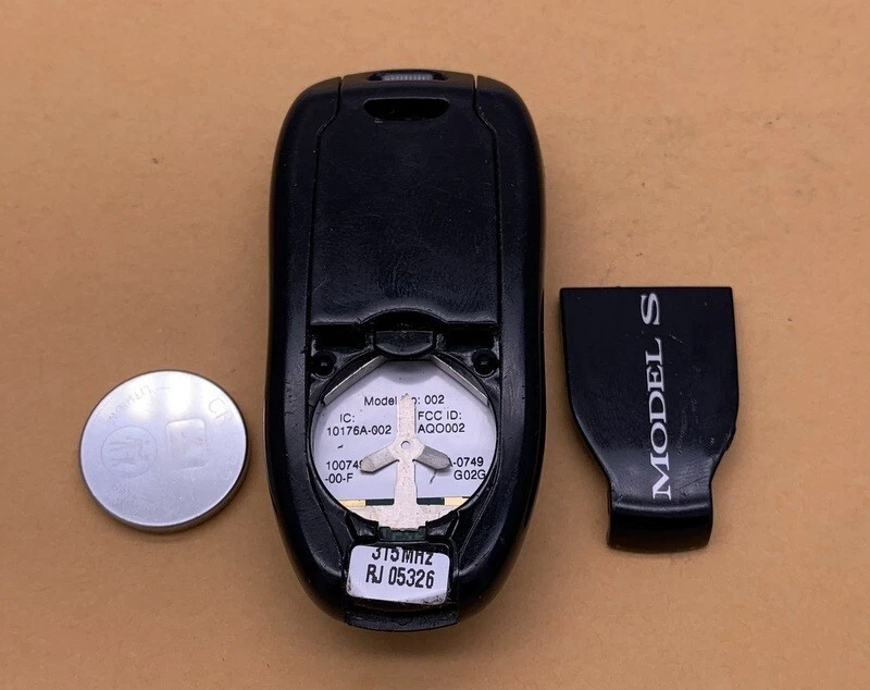 OEM 2012-2024 TESLA MODEL S 3B SMART KEYLESS PROXIMITY REMOTE ENTRY FOB AQO002 - Image 2 of 4